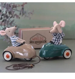 Maileg Mouse Car Brown* Doll House & Mouse House
